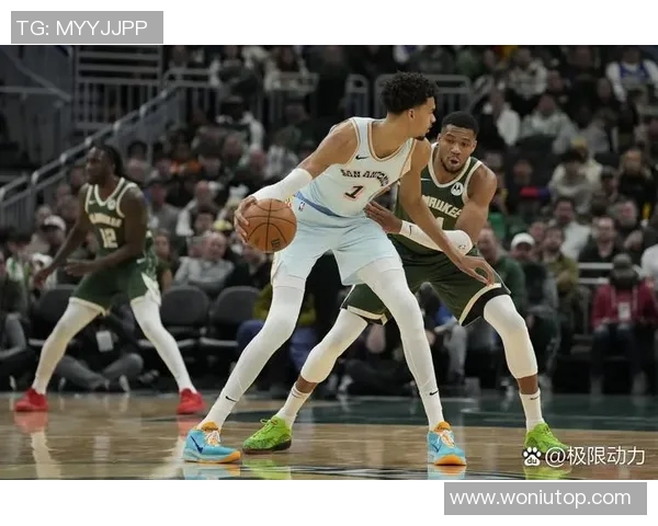 带伤暴走！字母哥31+20+7打崩猛龙，14中11封神助雄鹿开季两连胜