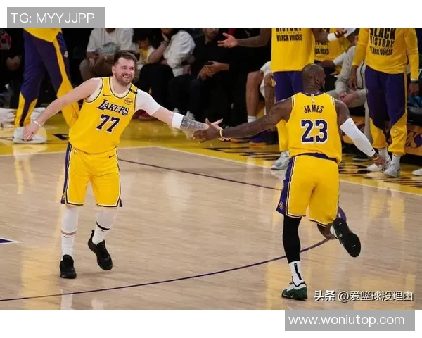 美媒：湖人显然已经是东契奇的球队了，但他们现在非常需要詹姆斯！